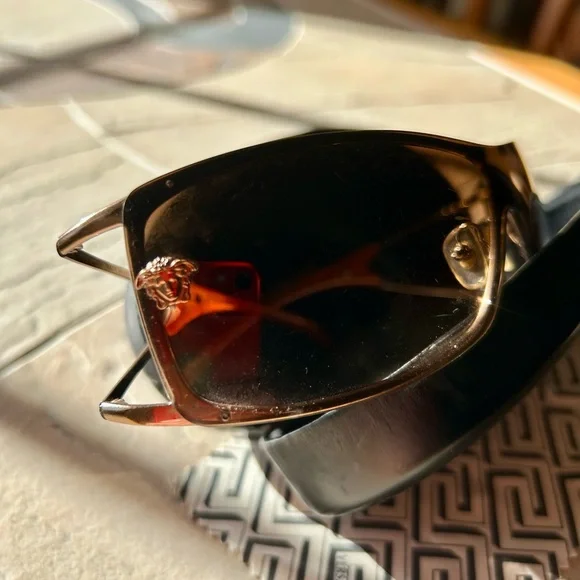 Versace Brown and Black Sunglasses - Picture 4 of 7